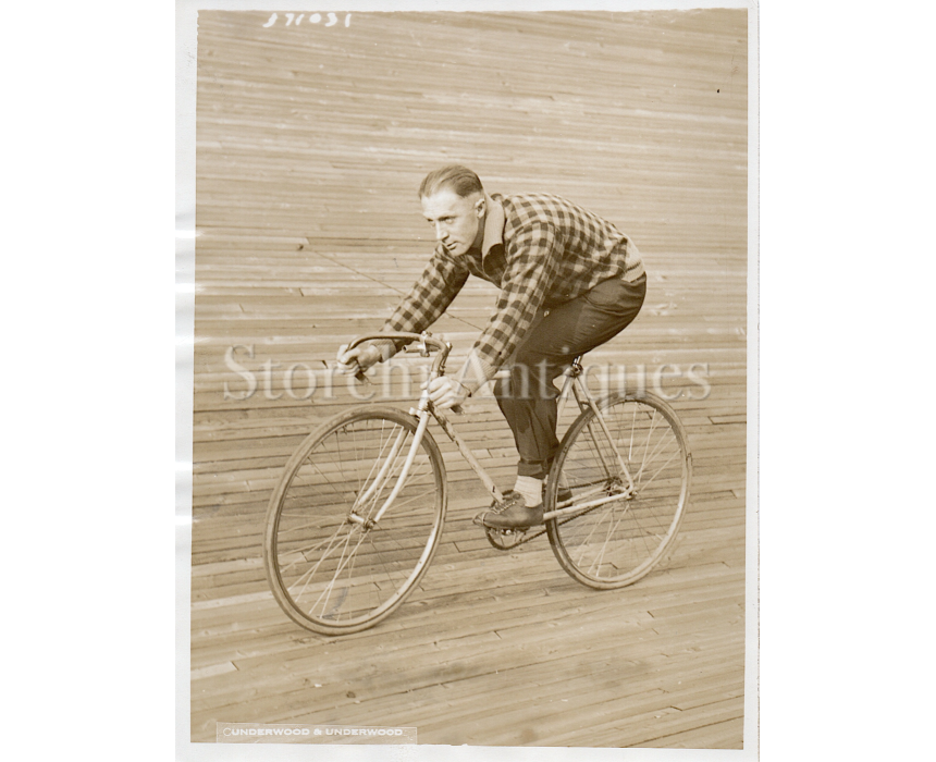 Oscar Egg - 1924