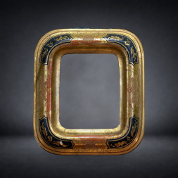 Cornice rettangolare in legno dorato e policromo